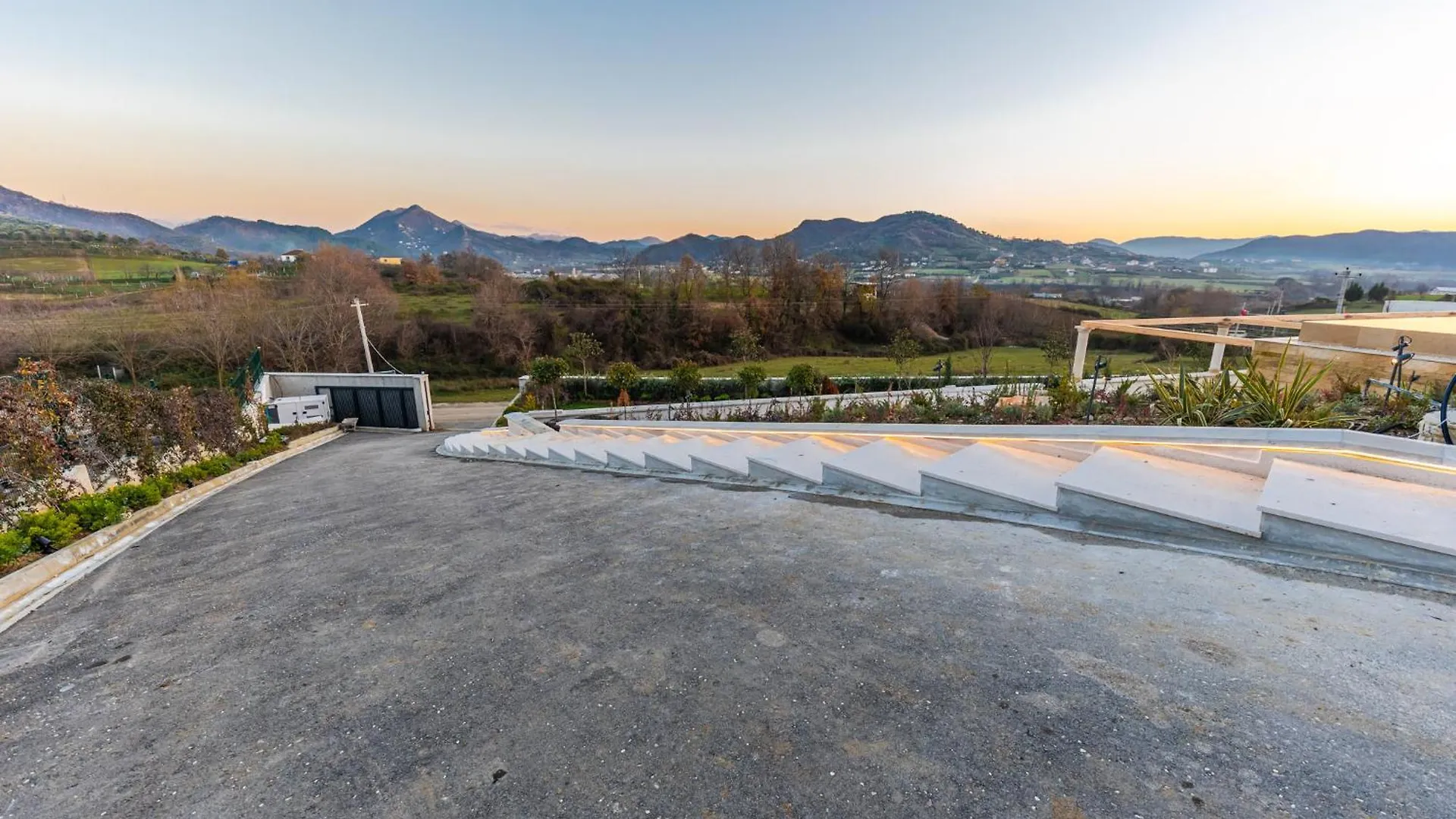 Jerina Mansion Villa Tirana 0*,  Albania